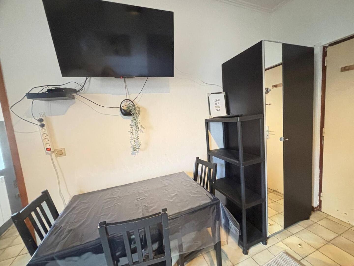 Apartamento Le Lorrain Wifi Un Sejour A Part Metz Exterior foto