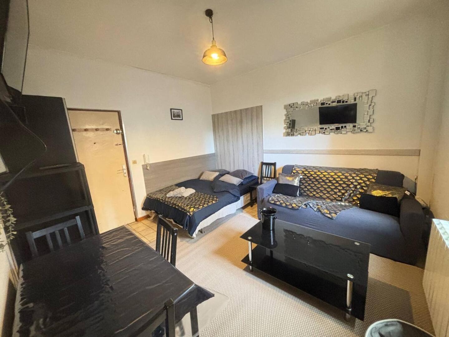 Apartamento Le Lorrain Wifi Un Sejour A Part Metz Exterior foto